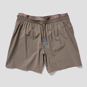 Pantalones deportivos de malla para mujer, leggings con efecto push-up, shorts de running para hombre con bolsillos laterales de 7 pulgadas y forro. - Product Image 5