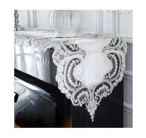 Vendre des nappes en <span class=keywords><strong>velours</strong></span>, des chemins <span class=keywords><strong>de</strong></span> <span class=keywords><strong>table</strong></span> blancs et bleus, des designs personnalisés <span class=keywords><strong>de</strong></span> qualité, des chemins <span class=keywords><strong>de</strong></span> <span class=keywords><strong>table</strong></span> en dentelle bleue et verte pour la maison - Product Image 1