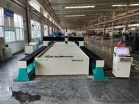 Machine de découpe à jet d'eau CNC haute précision pour usage intensif, avec moteur de pompe à entraînement direct, pour plaques d'acier de 300 mm d'épaisseur, en langue russe