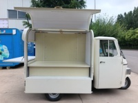 Nouveau camion de nourriture électrique à 3 roues, style Piaggio Ape, bar mobile, chariot à bière, boissons, glaces, tricycle de vente ambulante à vendre