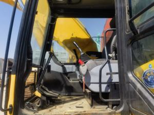 Excavatrice utilisée de PC200-7 de KOMATSU Japon 20 tonnes avec le noyau moteur et composants de moteur à vendre - Product Image 6