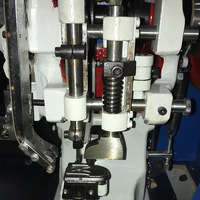 Machine de fabrication de chaussures Poinçonneuse automatique d'oeillet de rivet Machine d'oeillet double face