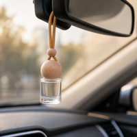 Flacon de parfum pour voiture en verre transparent avec bouchon en bois et diffuseur suspendu pour assainisseur d'air
