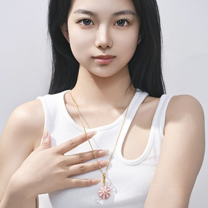 Collana con Ciondolo a Lettera in Acrilico, Gioiello Colorato con Logo Alfabetico per Donne e Ragazze - Product Image 3