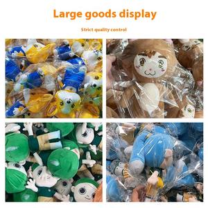 Плюшевая виниловая кукла из полиэстера и хлопка - Product Image 4