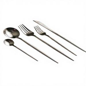 Juego de Cubiertos Ecológicos Premium para Restaurantes, Hoteles y Fiestas |   Cubiertos Modernos de Acero Inoxidable - Product Image 1