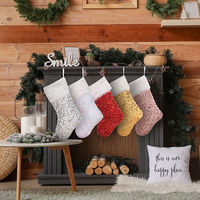 Bas de Noël doux et écologiques de luxe de haute qualité Nouvelles chaussettes en peluche à paillettes avec sacs de bonbons Cadeaux et décorations de Noël