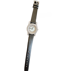 Reloj de Cuarzo de Lujo para Mujer con Incrustaciones de Cristales, Correa de Cuero Negra para Fiestas y Eventos Formales Chopards - Product Image 5