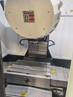 Mesin CNC Bekas Taikan T-500B Sistem Mitsubishi M80 21-Tool Servo Tool Magazine Set Lengkap Motor Servo Mitsubishi