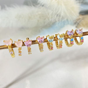 Bijoux de haute qualité en gros coloré CZ mignon boucles d'oreilles mode 18K plaqué or rose coeur Huggie boucles d'oreilles pour les femmes - Product Image 2