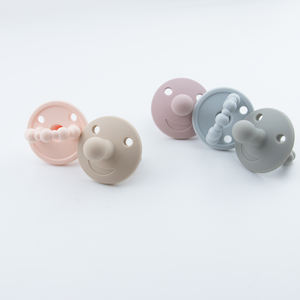 Sucettes en silicone de qualité alimentaire en gros, sucettes en silicone pour nouveau-nés, sucettes pour bébés, étui pour sucettes pour bébés - Product Image 5