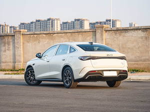 BYD Seal 06 2025 DM-i Édition Pilot 80K`M Premium 1098 Parfait pour <span class=keywords><strong>les</strong></span> trajets quotidiens, <span class=keywords><strong>les</strong></span> sorties en famille et <span class=keywords><strong>les</strong></span> voyages sur de moyennes distances. - Product Image 5