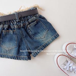 Shorts in denim da <span class=keywords><strong>bambina</strong></span> per l'estate 2026, freschi e distressed, con cintura, per bambine - Product Image 6