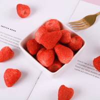 Hoogwaardige bulk gevriesdroogde aardbeien, hele knapperige aardbeien fruit snack, vegetarisch, FD fruit, fabrieksprijs, levering