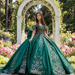 Vestido de Quinceañera Jancember Dy8553 Verde Esmeralda con Corsé de Cuentas, Satén, Lentejuelas Doradas y Cola Larga para Baile de Gala - Product Image 1