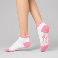 Chaussettes de Pilates en silicone à volants antidérapantes pour la cheville, avec logo personnalisé, blanc et rose, directement de l'usine