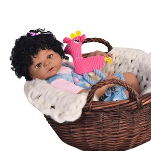 थोक बच्ची गुड़िया कर्ल-सबसे लोकप्रिय घुंघराले काले त्वचा 55cm पूर्ण सिलिकॉन लड़की गुड़िया प्यारा कर्ल सिलिकॉन पुनर्जन्म गुड़िया