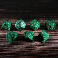 Jeu de société Malachite synthétique dés paon pierre naturelle radiant ensemble de dés polyédriques pour la collection