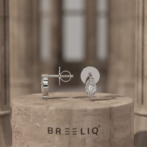 Boucles d'oreilles clous en or blanc 14 carats avec diamant marquise, élégantes, solitaires, taille brillant, bijoux fins - Product Image 1