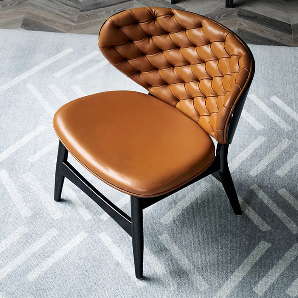 北欧の豪華な無垢材の椅子ソファリビングルームレザーレジャーチェア創造的なシングルソファチェア