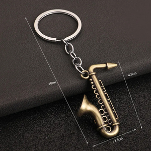LLavero de Mini Instrumentos Musicales Vintage Creativo, Clarinete, Saxofón, Cuerno en Aleación de Zinc, Joyería de Coche, Llavero de Regalo - Product Image 5