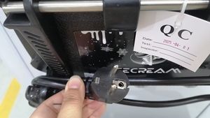 3種類のフレーバーに対応したステンレス製ジェラートマシン、220V/110V対応、業務用ソフトクリームマシン、フルーツ＆ナッツ入り、輸出向け - Product Image 5