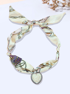 Trendige Türkis-Herzanhänger Seidenschal-Halskette für Damen für Formelle Anlässe und als Geschenk mit Diamant-Türkis Hauptstein - Product Image 6