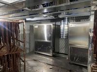 Commerciële machine voor het drogen van rundvlees, jerky, worst, vis, zeevruchten en groenten te koop. Professionele voedseldroger.