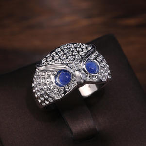 Bague cocktail en forme de hibou avec pierres en zircone cubique bleue, sertie pavé, bijoux de mode unisexe, cadeau pour elle ou lui - Product Image 5