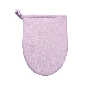 Mitaines de four en silicone antidérapant nouveau design ustensiles de cuisson micro-ondes fil teint petit style silicone imprimé gants de four - Product Image 2