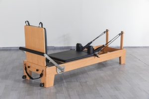 Reformer <span class=keywords><strong>Pilates</strong></span> portable de haute qualité, pliable pour la maison, en bois de hêtre, lit de <span class=keywords><strong>Pilates</strong></span> professionnel - Product Image 3
