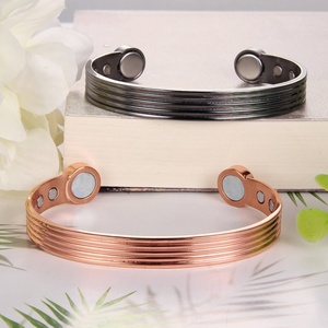Pulsera Magnética de Cobre Puro 99.99% para Alivio del Dolor de Artritis, para Hombres y Mujeres, Terapia Biomagnética Clásica, Accesorio de Moda Saludable - Product Image 1
