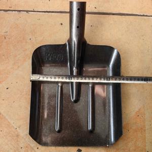 จอบเหล็กสำหรับงานเกษตร ขอบคมเสริมความแข็งแรงสำหรับงานรถไฟ - Product Image 2