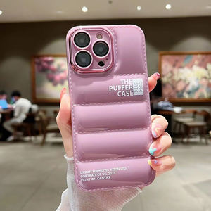 2024 créateur de marque de mode pour iphone étui puffer étui de téléphone pour iphone 14 pro max <span class=keywords><strong>13</strong></span> 12 11 15 Pro étui puffer avec objectif de caméra - Product Image 6