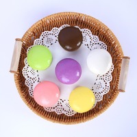 Petit jouet anti-stress en PU à rebond lent, en forme de pain collant, couleur macaron, gâteau réaliste, emballage individuel OPP