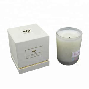 Boîtes à bougies en papier texturé blanc de luxe sur mesure en gros avec couvercle et base, avec feuille d'or, matériaux recyclés, doublure en éponge - Product Image 3