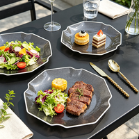 Assiettes en plastique transparent texturées gaufrées de 10 pouces avec bord doré, vaisselle jetable pour mariage, fête, événement