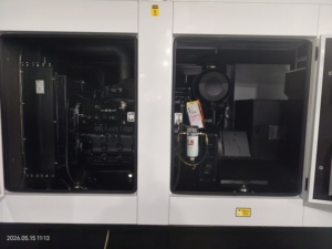 <span class=keywords><strong>Générateur</strong></span> diesel industriel 160 kW 200 kVA, type silencieux, châssis ouvert, ATS, triphasé, livraison rapide - Product Image 3