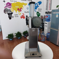 Machine voor het snijden van jonge kokosnoten, machine voor het verwijderen van de groene kokosnootschil, kokosnootschiller, machine voor het pellen van kokosnoten