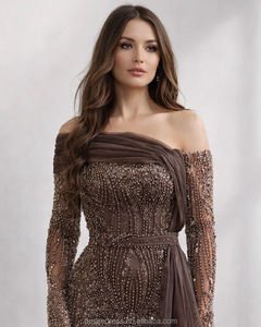 MD50076 Vestido de Noche Elegante y Moderno de Manga Larga Color Marrón con Adornos de Cuentas Sofisticados y Falda Lateral Elegante para Ocasiones Formales - Product Image 4