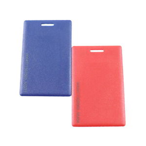 Zengin bir renk seçimi ile Premium 125KHz kalın PVC kartlar, dayanıklı özelleştirilebilir bir tanımlama çözümü sunar - Product Image 4