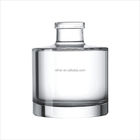 Hochwertige klare und farbige Glasflasche Frosted Parfüm behälter mit Pump Sprayer Seal Made in China