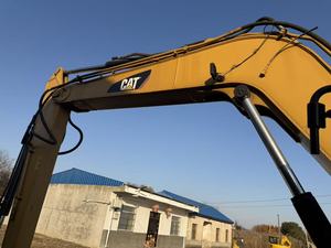 รถขุด CAT 310 มือสอง ขนาด 10 ตัน ยี่ห้อ Caterpillar 310 รถขุดตีนตะขาบขนาดเล็ก สำหรับงานก่อสร้างในเมือง - Product Image 4