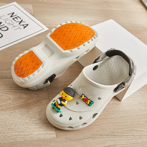 OEM Logo özel 2024 yüksek kalite EVA yaz takunya nefes kaymaz bahçe sandalet erkekler için takunya - Product Image 5