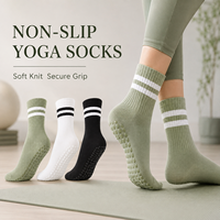 Chaussettes de yoga antidérapantes pour femmes, chaussettes courtes en coton avec grip en silicone pour Pilates, danse, fitness, exercice