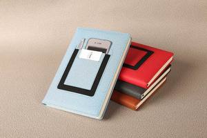 A5 rosso 2023 copertina in pelle pu blocco note punteggiato rivestito in bianco <span class=keywords><strong>notebook</strong></span> prezzo di fabbrica 100 fogli - Product Image 3