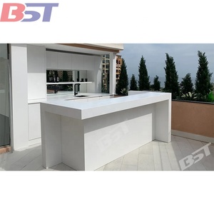 La barra per bere esterna bianca personalizzata di lusso progetta la cucina all'aperto personalizzata per l'isola - Product Image 1