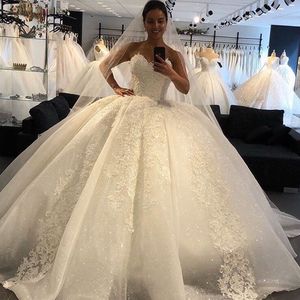 Elegant Beaded Wedding Dress Tulle Lace Sweetheart Neckline Princess Ball Gown White Bridal Dress With Veil - Product Image 2