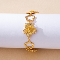 Bracelet élégant en alliage avec motif floral à cinq feuilles et pierre naturelle pour femmes, idéal pour les fêtes et les vacances