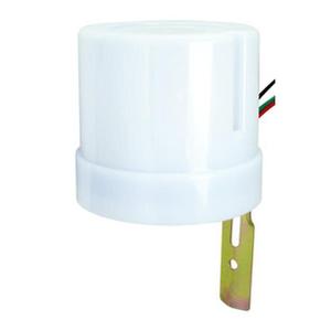 Interruttore fotoelettrico 15A, controllo automatico della luce, ideale per giardini ed esterni, accende/spegne in base alla luminosità - Product Image 1